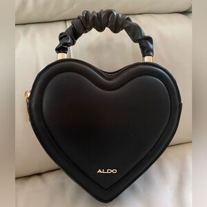 SOLD! Aldo Heart Shaped Bag Black w/Gold Accents Removable Crossbody “Javaberel”